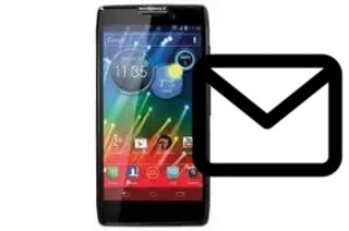 Richten Sie E-Mails auf dem Motorola RAZR HD ein